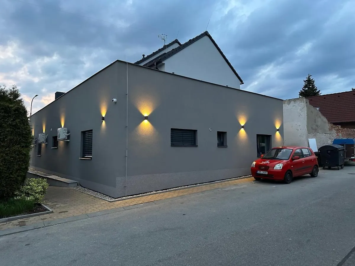 Guest house Restaurace - Penzion Bavorsky Dvur Sezemice